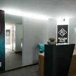 Privilege Hotel *