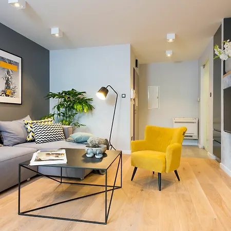 Apartment Privilege *